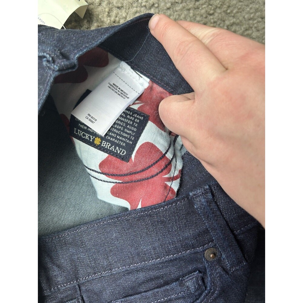Women's Lucky Jeans Sofia Skinny Premium Denim Tag 8/29 measured Size 29x32 - Picture 6 of 7